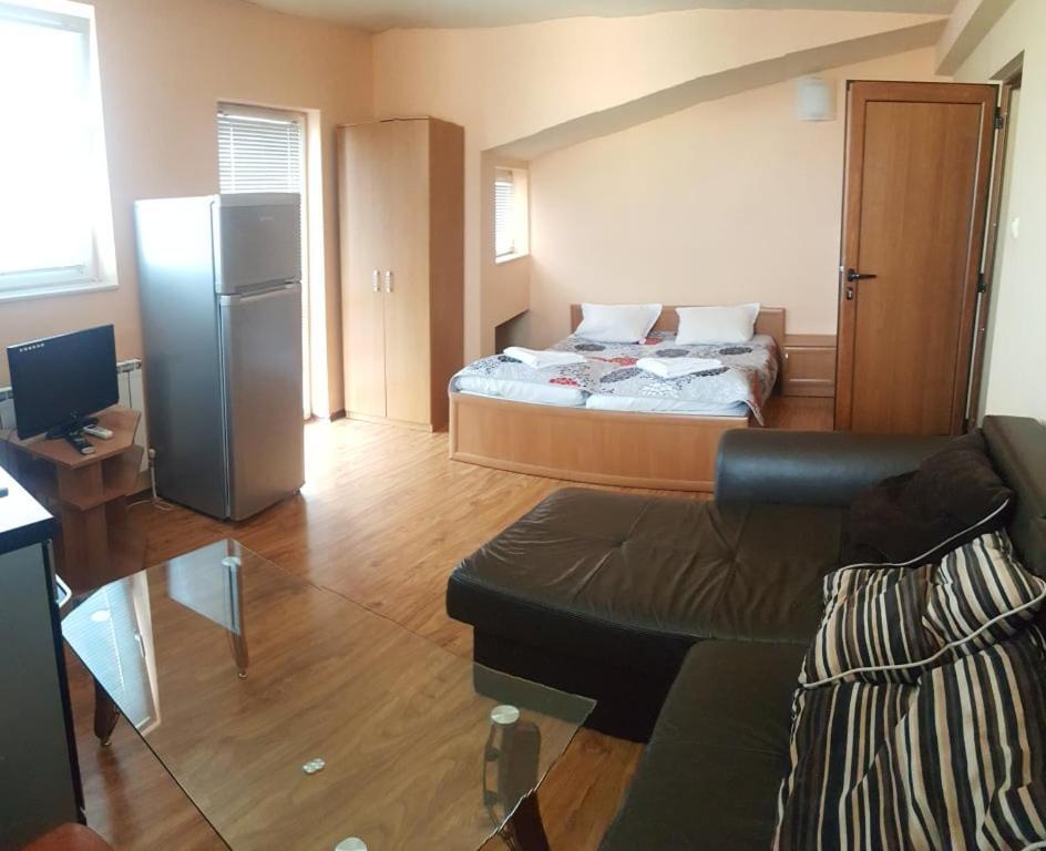 Hotel Maria Vratsa Bagian luar foto