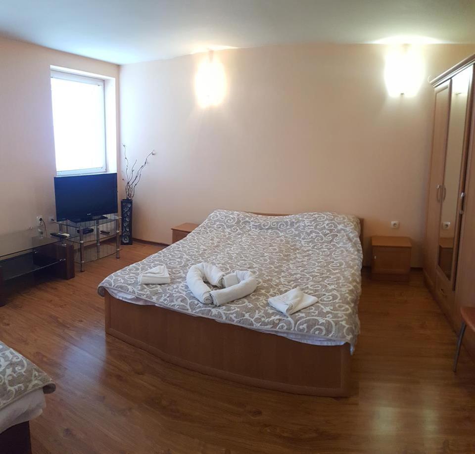Hotel Maria Vratsa Bagian luar foto