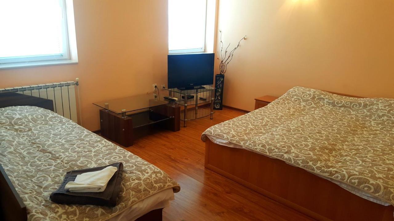 Hotel Maria Vratsa Bagian luar foto