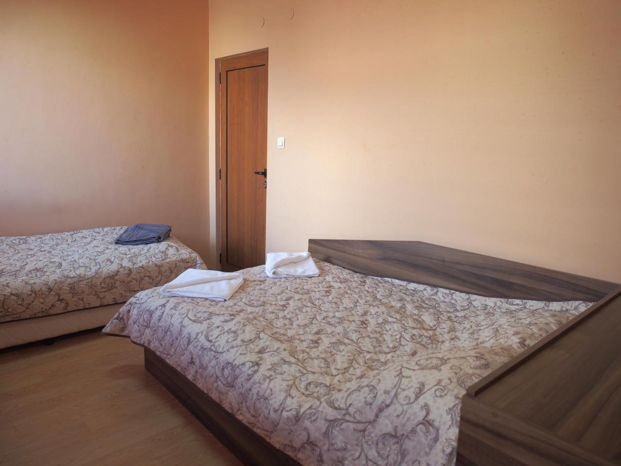 Hotel Maria Vratsa Bagian luar foto