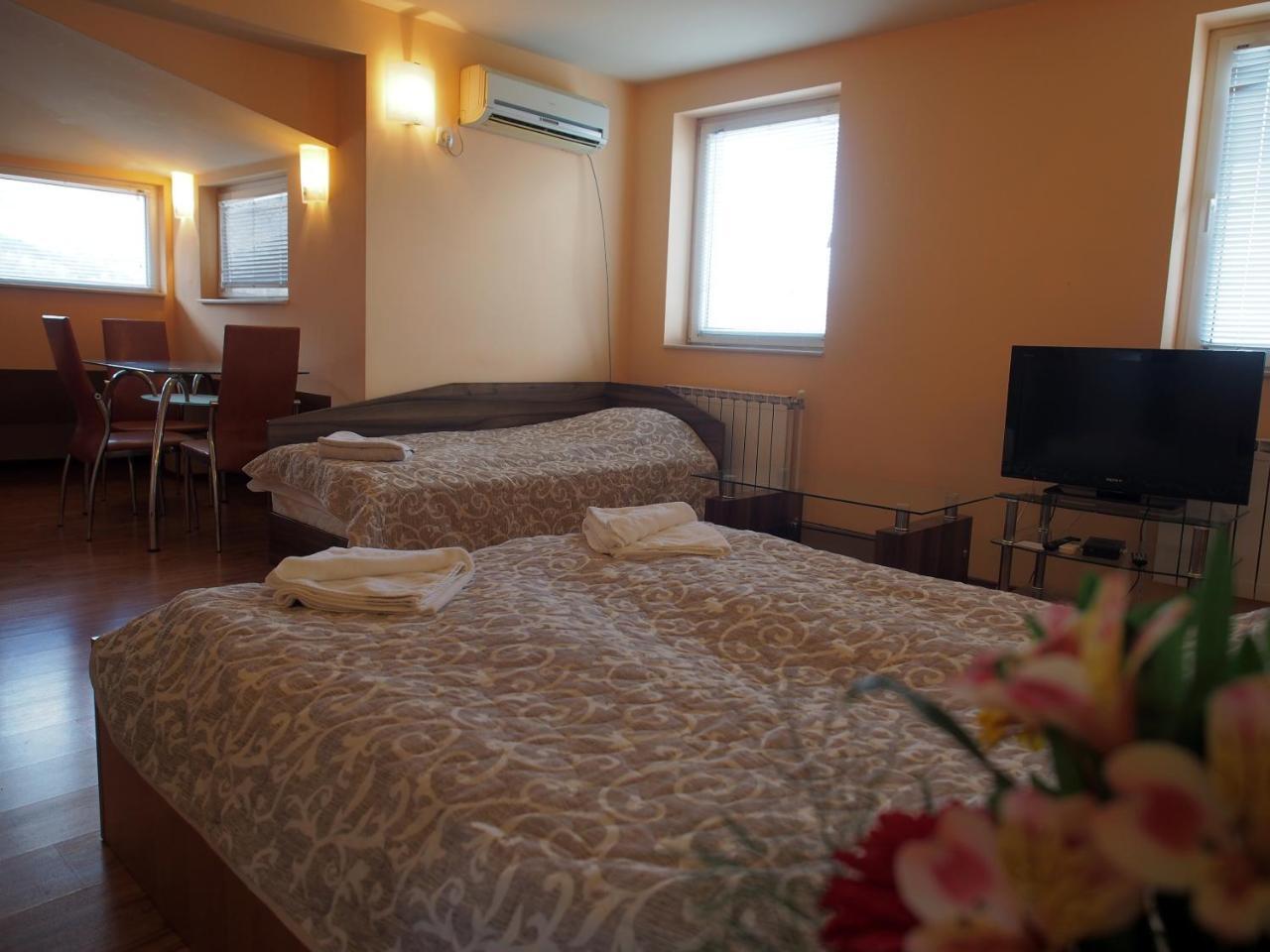 Hotel Maria Vratsa Bagian luar foto