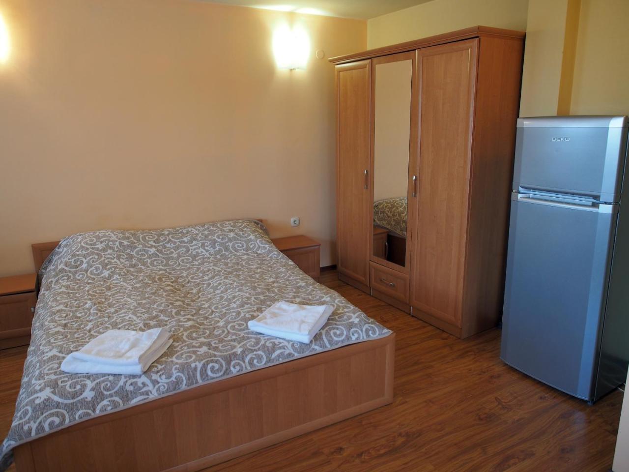 Hotel Maria Vratsa Bagian luar foto