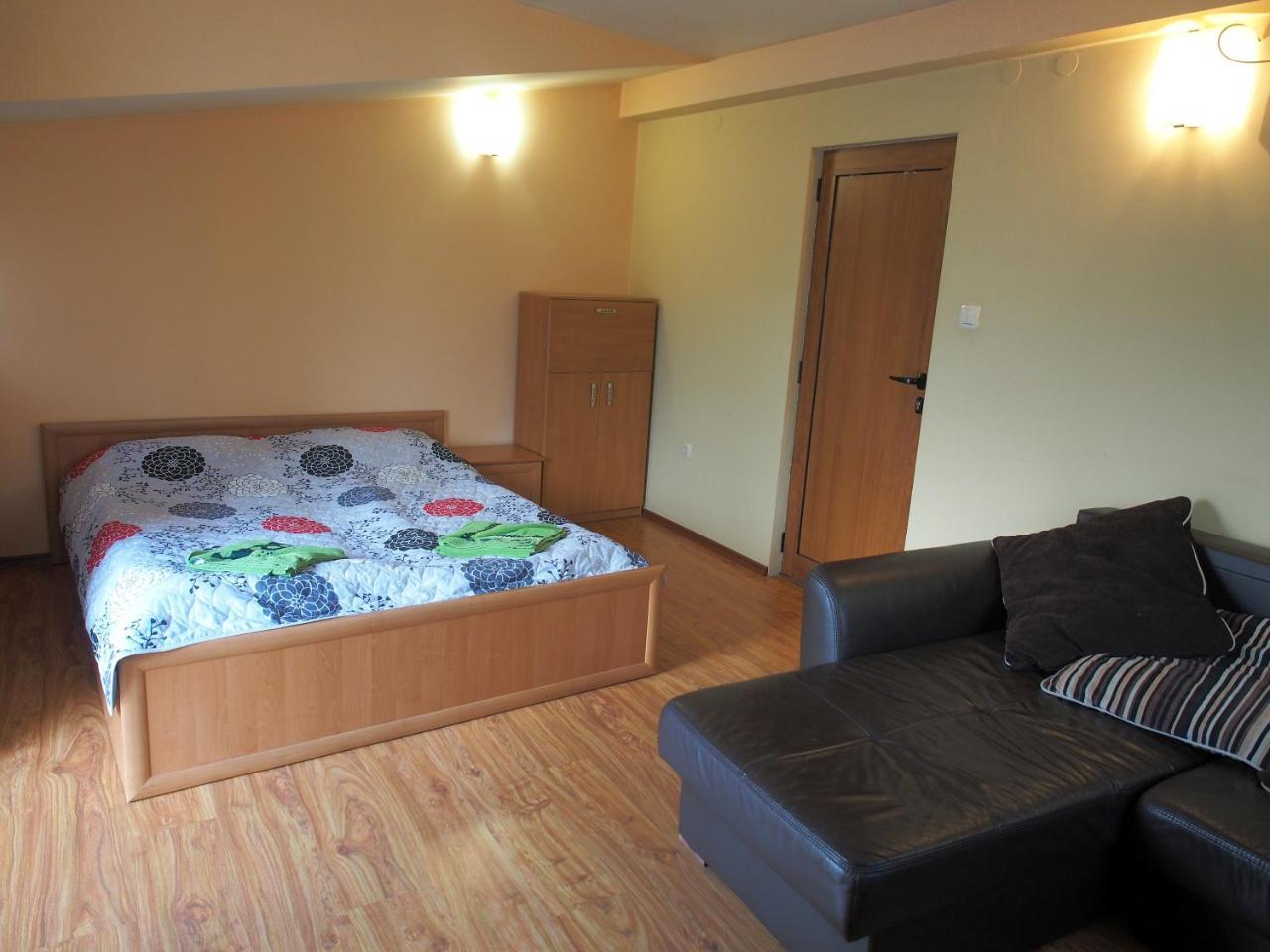 Hotel Maria Vratsa Bagian luar foto