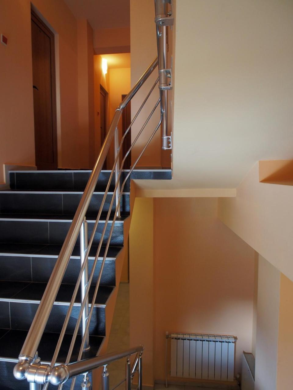Hotel Maria Vratsa Bagian luar foto