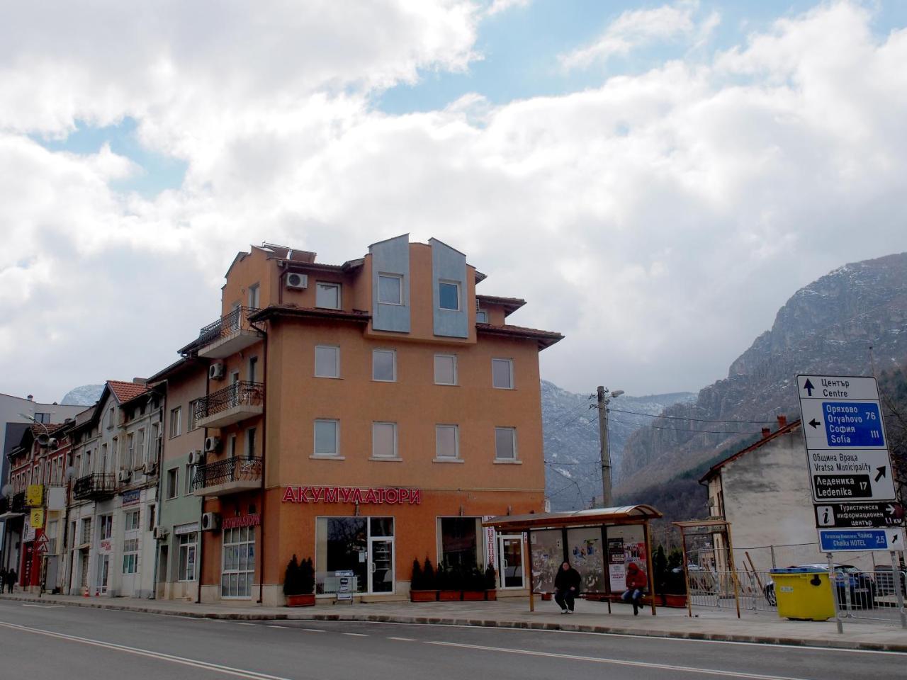 Hotel Maria Vratsa Bagian luar foto
